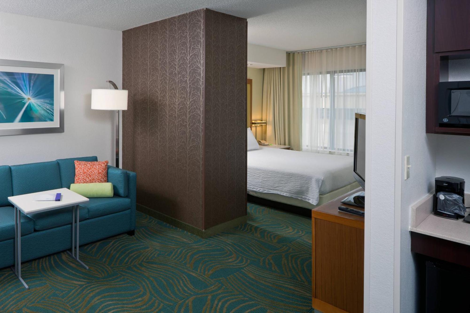Springhill Suites By Marriott Lansing Exterior photo