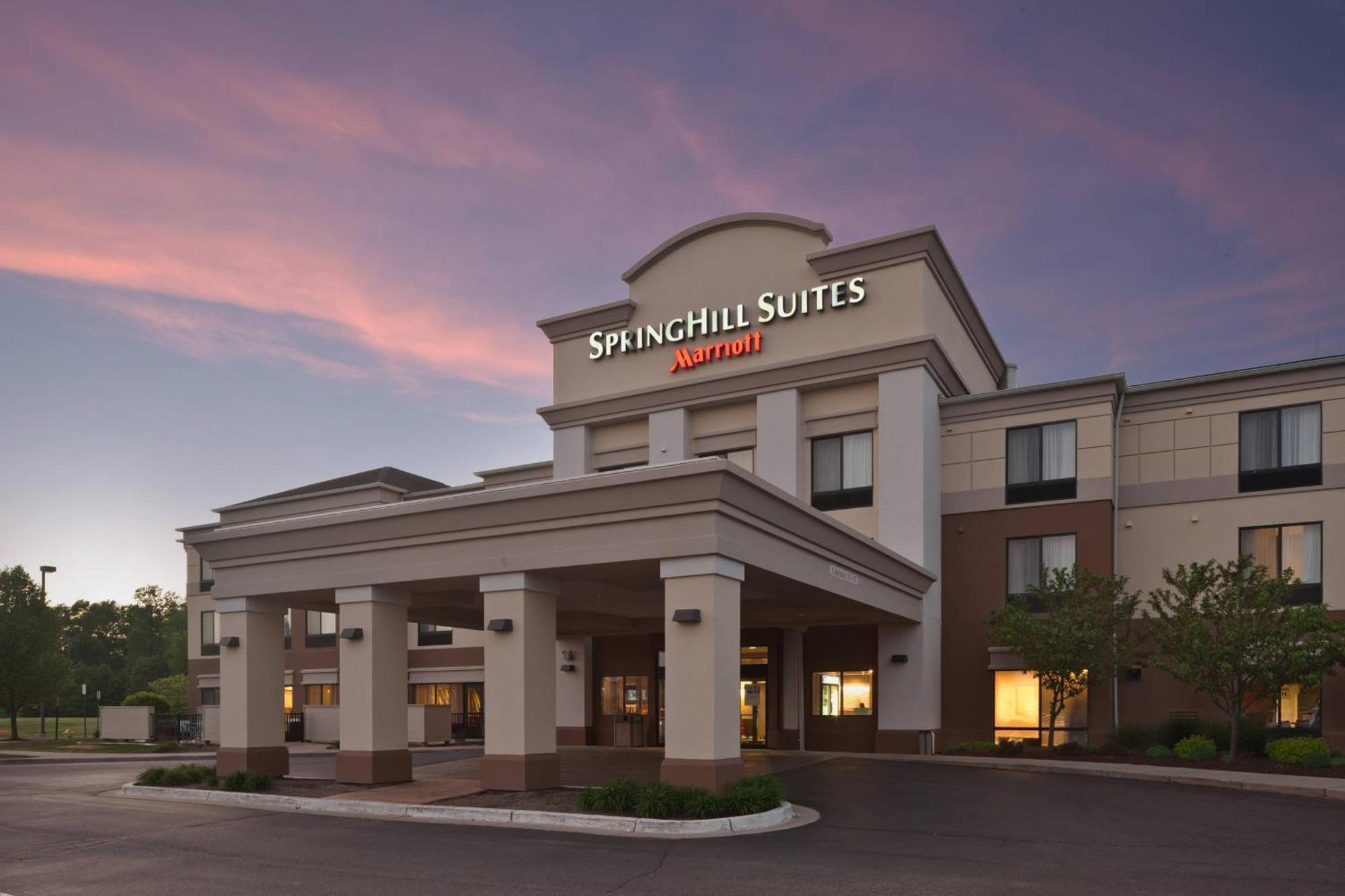 Springhill Suites By Marriott Lansing Exterior photo