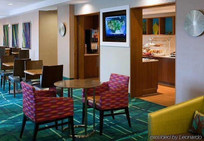 Springhill Suites By Marriott Lansing Exterior photo